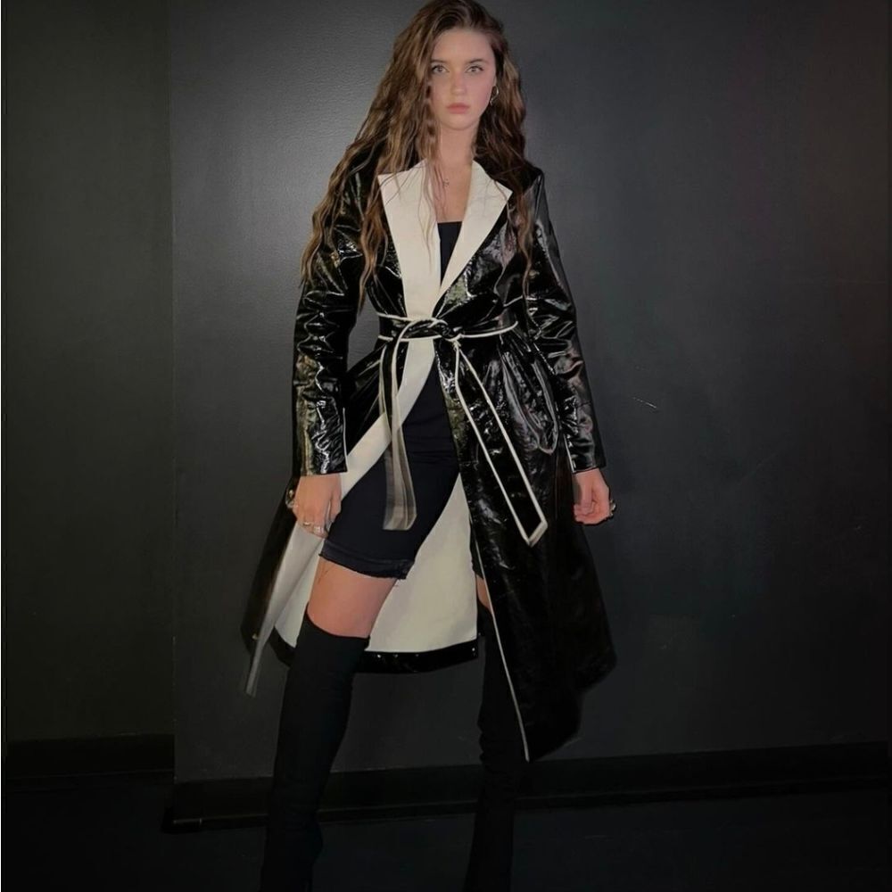 ZARA Models favorite Contrast Lapel Limited Edition Trench Coat Size XS